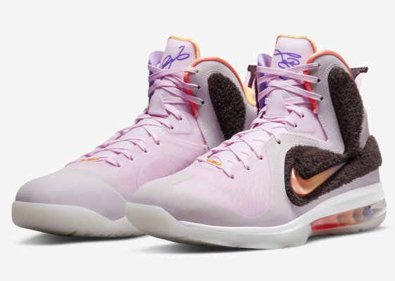 全新 Nike LeBron 9 “Regal Pink” 官图曝光！速看