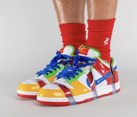 eBay x Nike SB Dunk Low“Sandy Bodecker”脚部造型