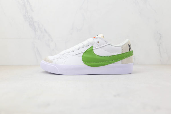 耐克Nike Blazer Low’77 Jumbo白绿色低帮开拓者板鞋 耐克开拓者校园板鞋 货号：DV9122-131