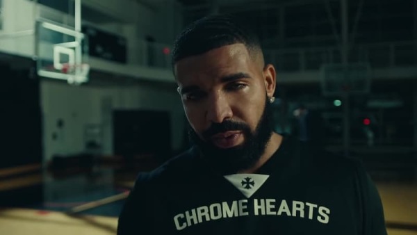Drake 与 Chrome Hearts 新合作商谈中