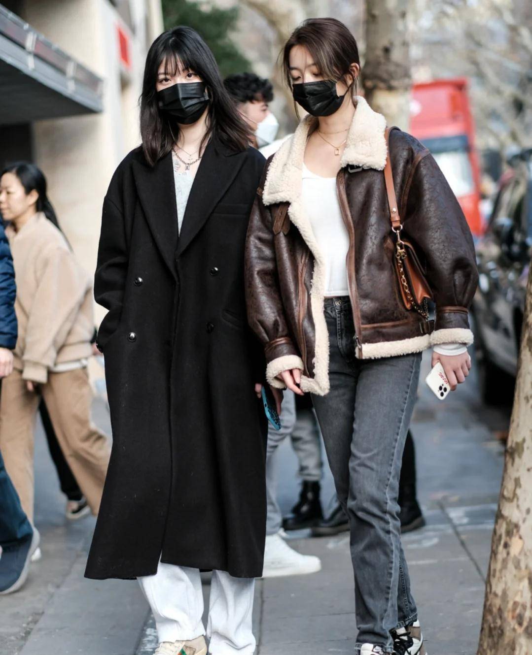 魔都上海街头的初冬，时髦小姐姐用穿搭实力演绎时髦与温暖