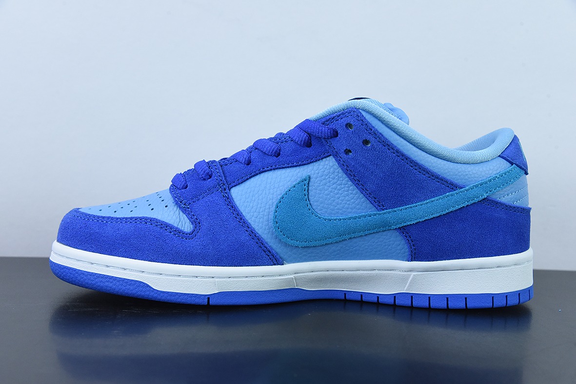 耐克Nike SB Dunk Low  Blue Raspberry  蓝树莓SB低帮运动休闲板鞋 货号：DM0807-400