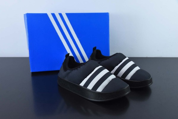 阿迪达斯Adidas Originals Puffylette 黑白袜套面包鞋保暖一脚蹬板鞋 货号：GY4559