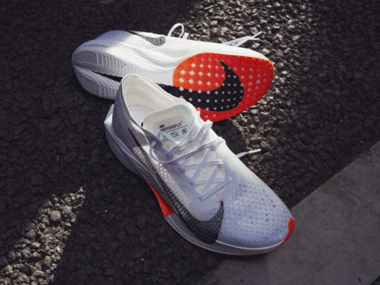 Nike推出VaporFly 3
