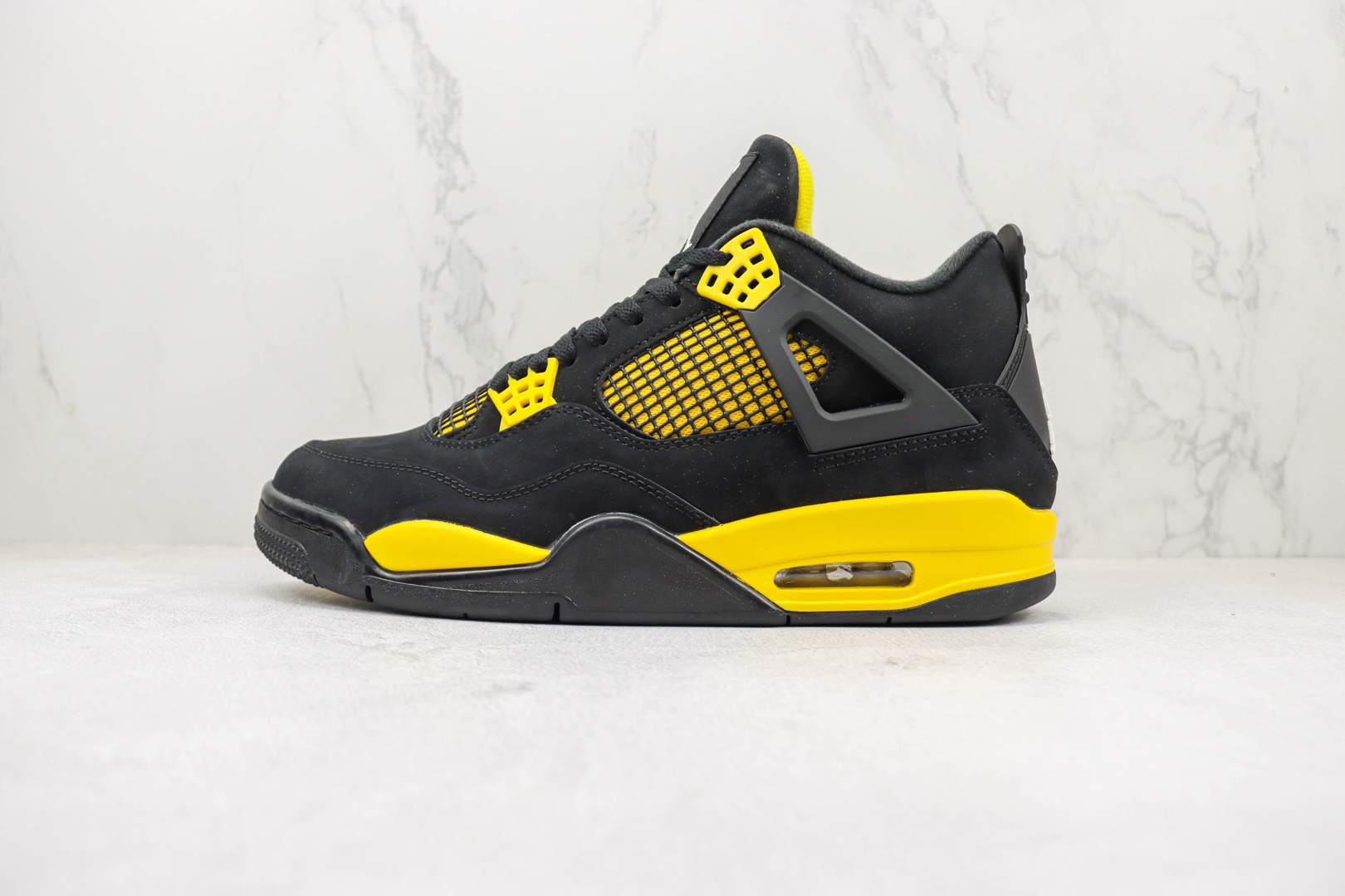 乔丹Air Jordan 4 Retro Thunder黑黄色AJ4篮球鞋 AJ系列篮球鞋 货号：DH6927-017