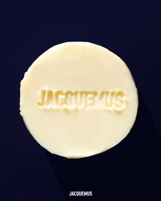JACQUEMUS 于巴黎老佛爷百货开设快闪店