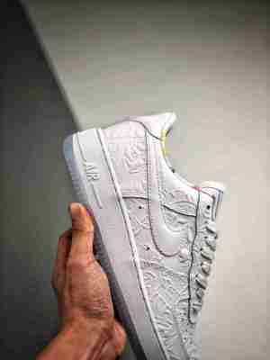 Air Force 1 Chinese New Year (2023) 新年限定 CNY剪纸艺术