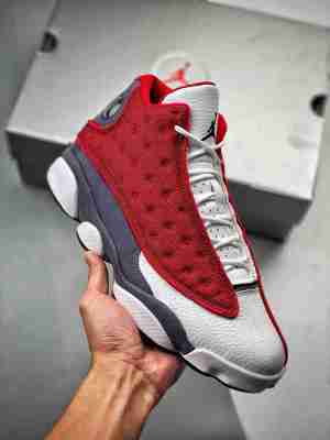 Air Jordan 13 "Red Flint" 灰白红