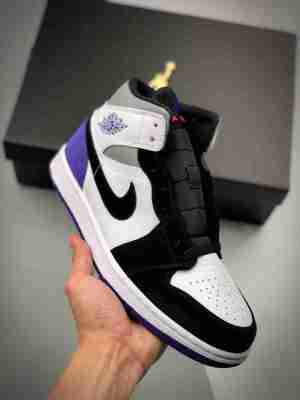 Air Jordan 1 Mid 黑白紫