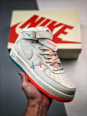 air force 1蓝白（Air Force 1 07 Mid 串标蓝橙小标）