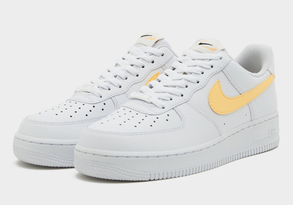 Nike Air Force 1 Low Surfaces白色和甜瓜色
