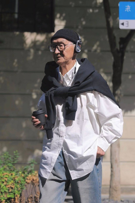 86岁奶奶考验“少女感穿搭”，本误以为会爆胎，却不幸俊朗流行时尚