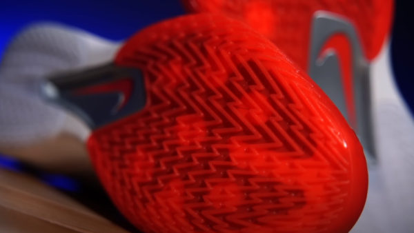 开箱评测：Nike GT Cut :Zoom X In A篮球鞋
