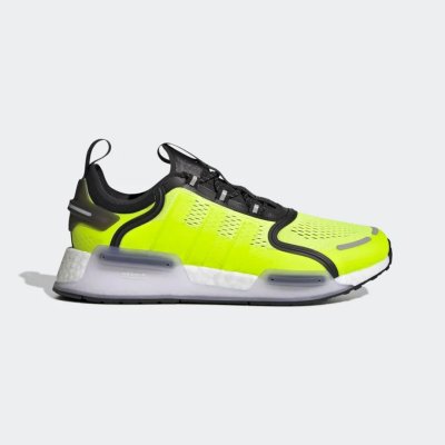 2022.9.22发售：Adidas NMD_R1 V3 “Solar Yellow” 脱颖而出