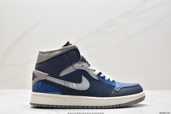 纯原Air Jordan 1 Mid 灰蓝拼接解构 整体配色与Mid版本相同，鞋身以白色皮革为主，搭