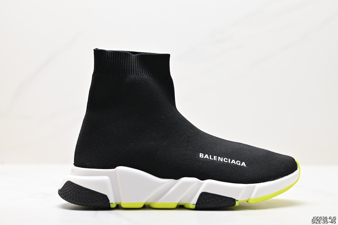 巴黎世家Balenciaga 巴黎袜子鞋 太多的词汇来形容这款鞋子了 轻便 舒适穿着方便让它备受青睐