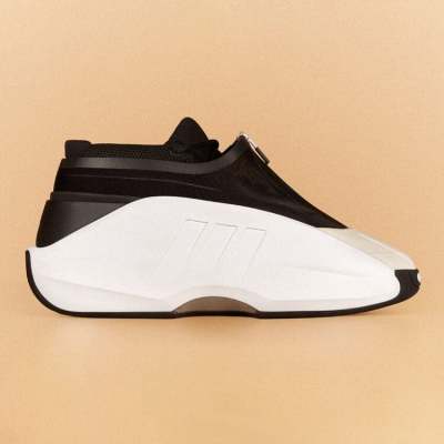 2023.11.24球鞋发售:黑白款中帮复古球鞋 阿迪达斯Crazy IIInfinity “Stormtrooper”IE8729