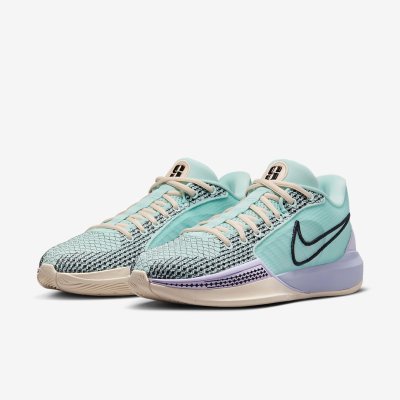 2024.2.1球鞋发售:银绿低帮女款篮球鞋 Nike Sabrina 1“Brooklyn's Finest”FQ3381 301
